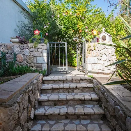 Felicetta Picola Villa Lazarata